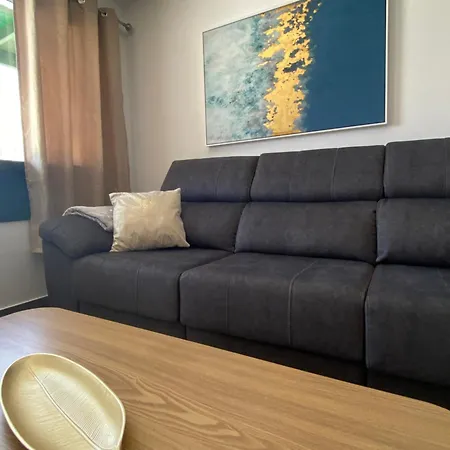 Suite4you 50 Meters From The And Main Avenue Ac Wifi Int Tv Channels *